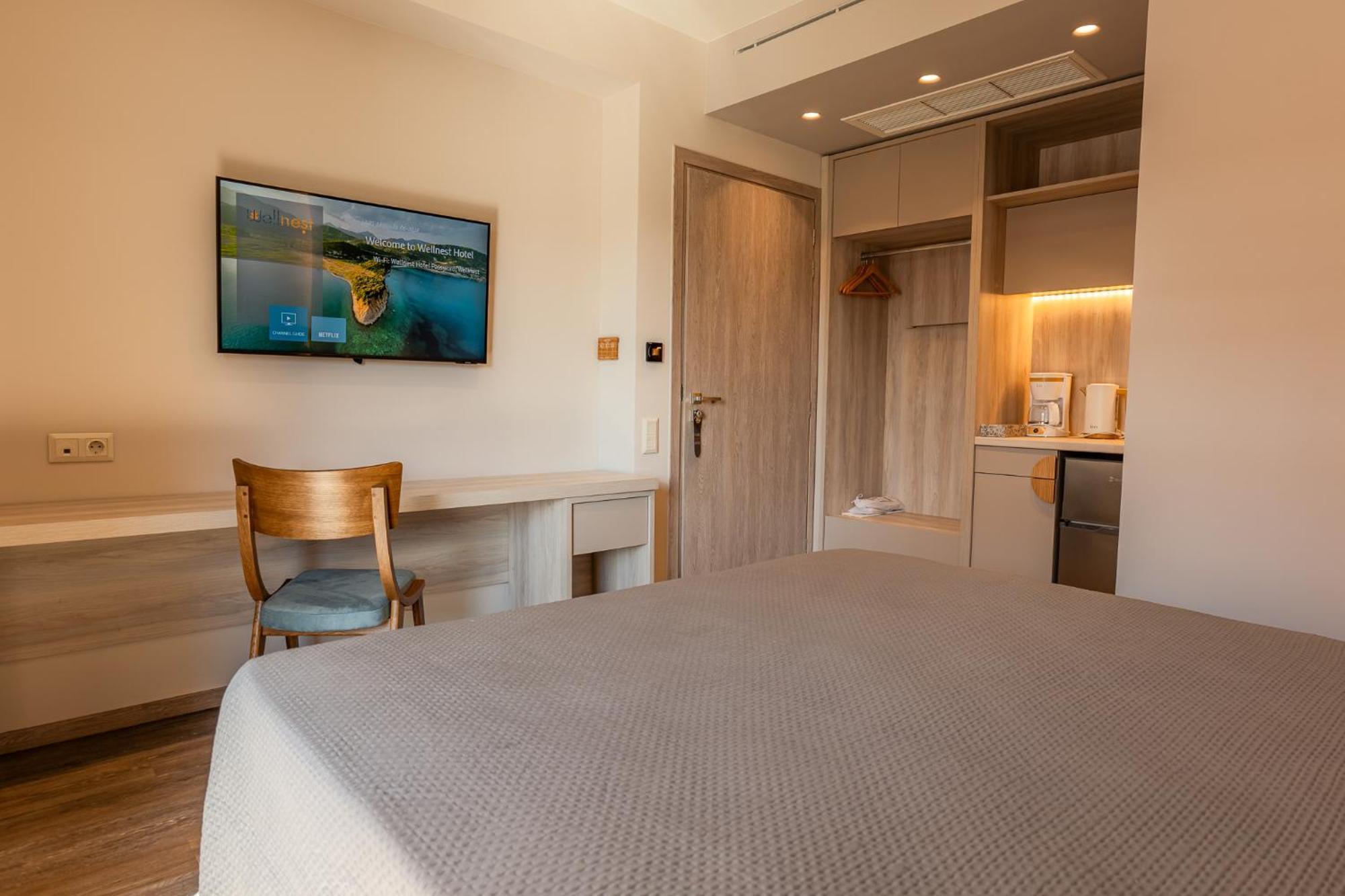 Wellnest Hotel Atene Esterno foto